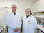The scientists Arnaud Carpentier and Frauke Lange in the lab